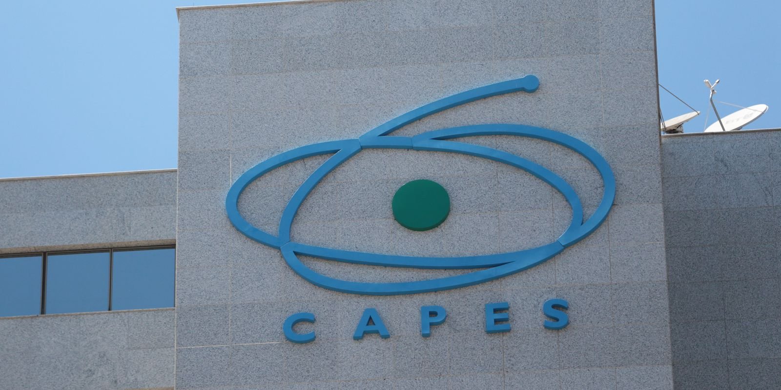 mec libera r 50 milhoes para pagamento de bolsas da capes