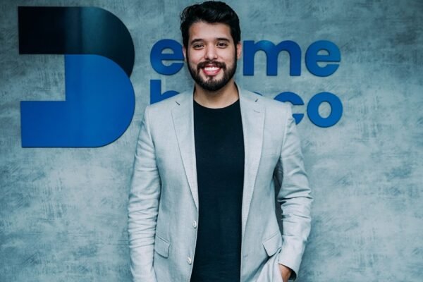 como otimizar o perfil no linkedin para ser contratado na area de investimentos